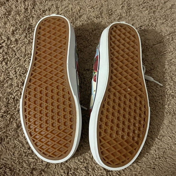 New Vans Floral Sneakers - Picture 5 of 8